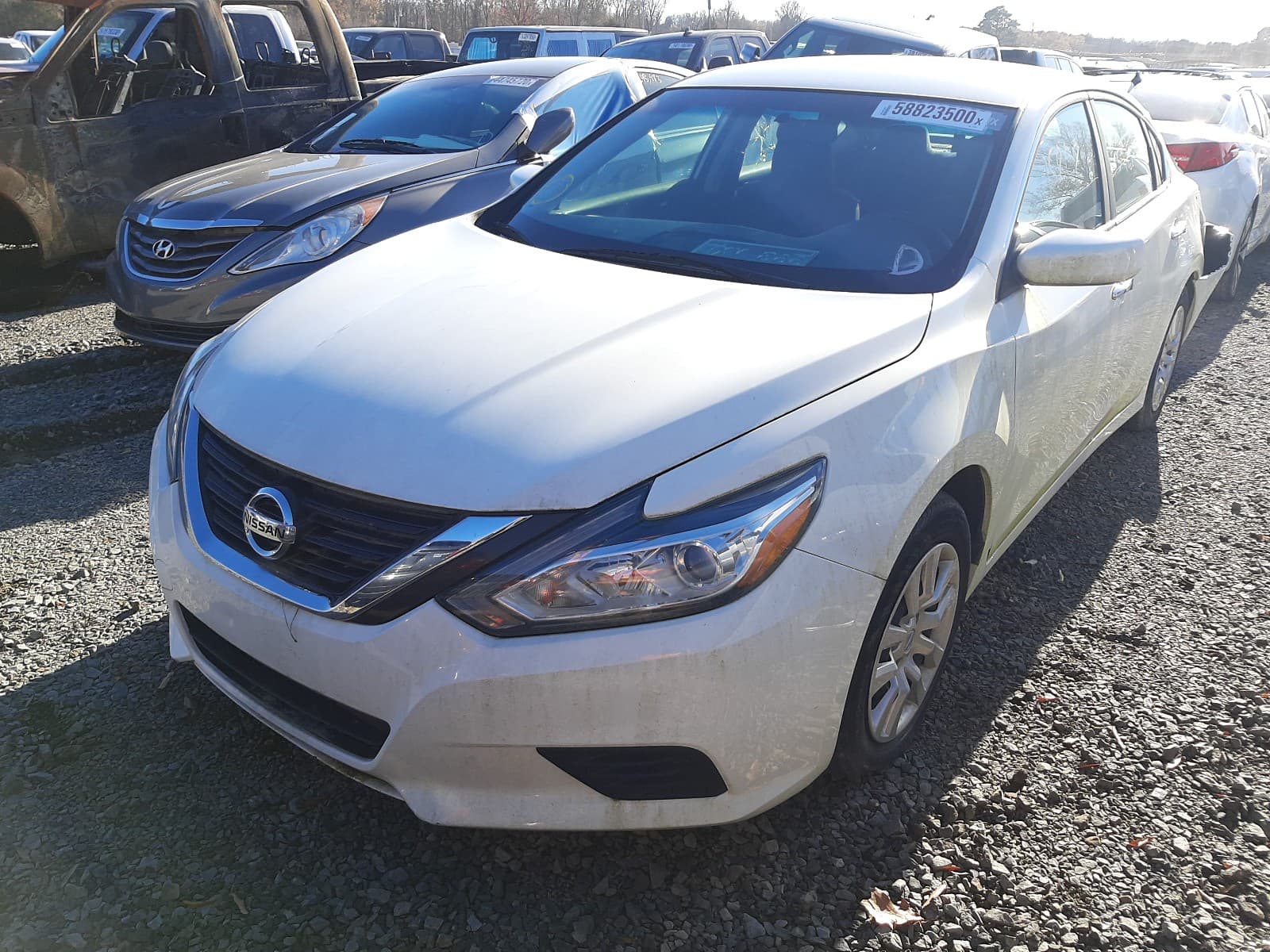 2017 Nissan Altima 25