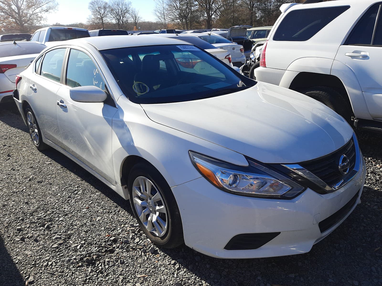 2017 Nissan Altima 25