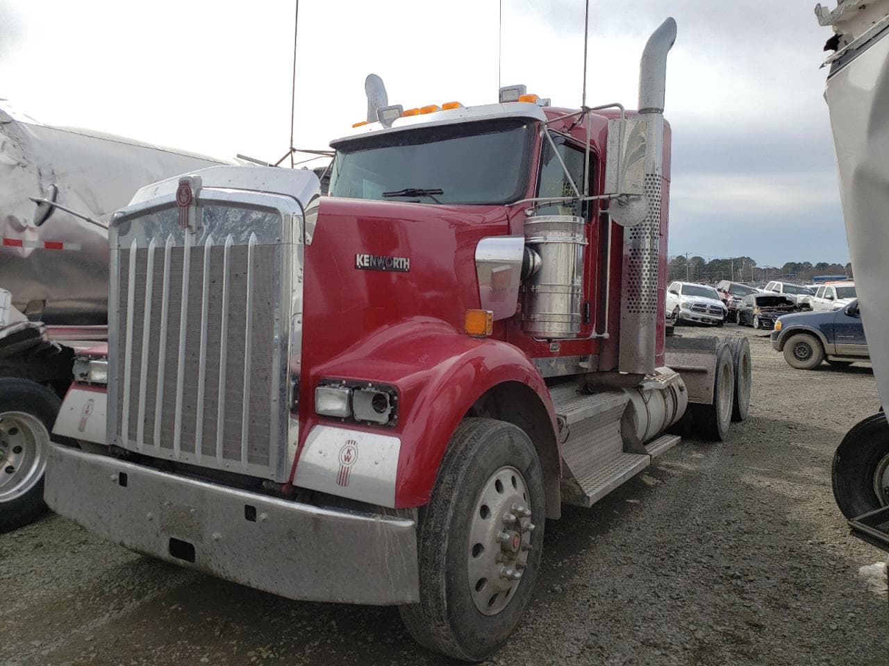 2017 Kenworth Construction W900