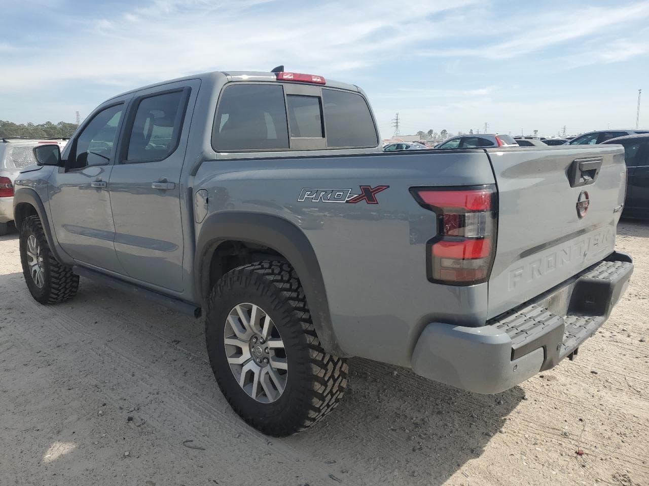 2022 Nissan Frontier S
