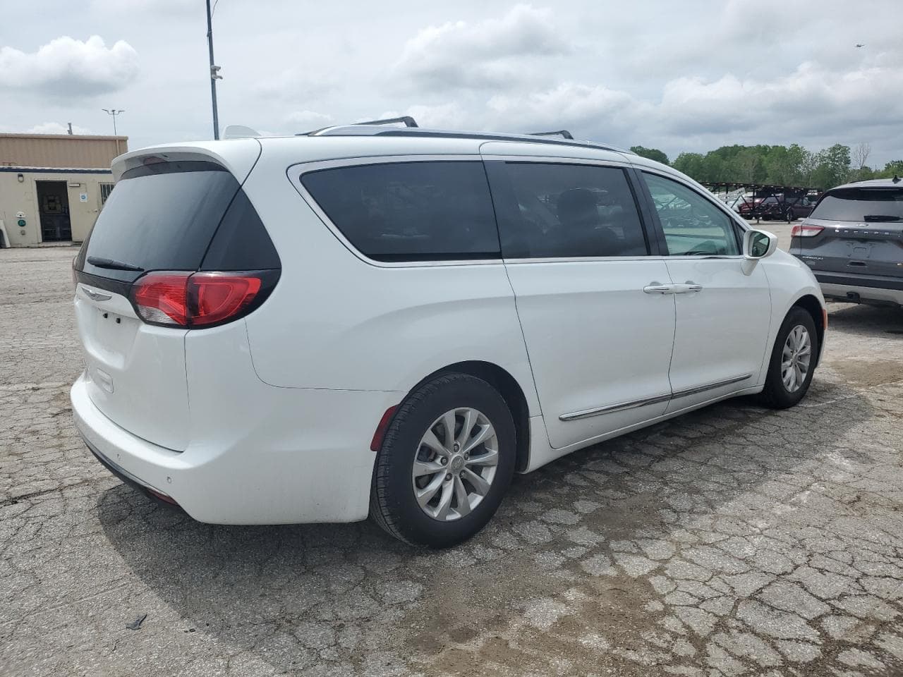 2018 Chrysler Pacifica Touring L