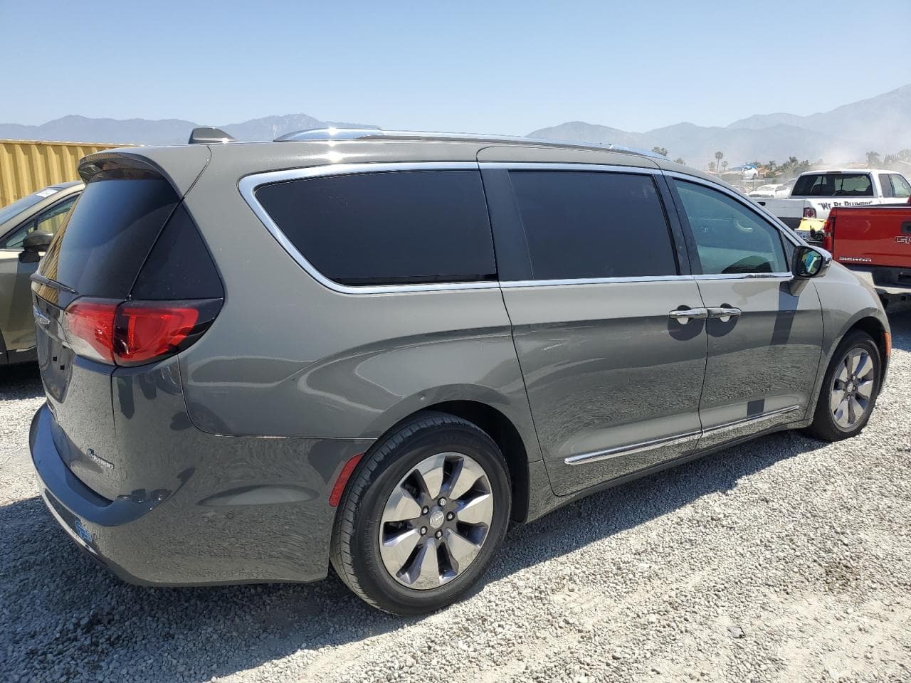 2020 Chrysler Pacifica Hybrid Limited