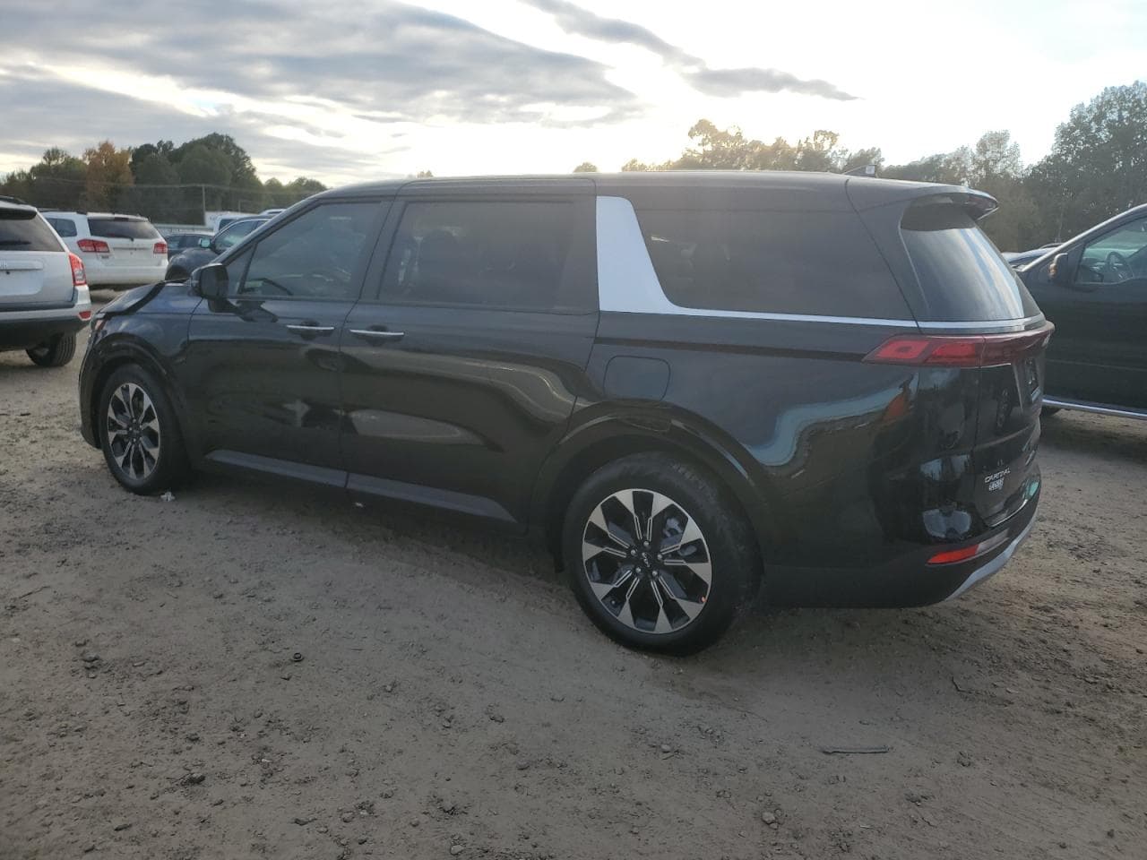 2024 Kia Carnival Ex