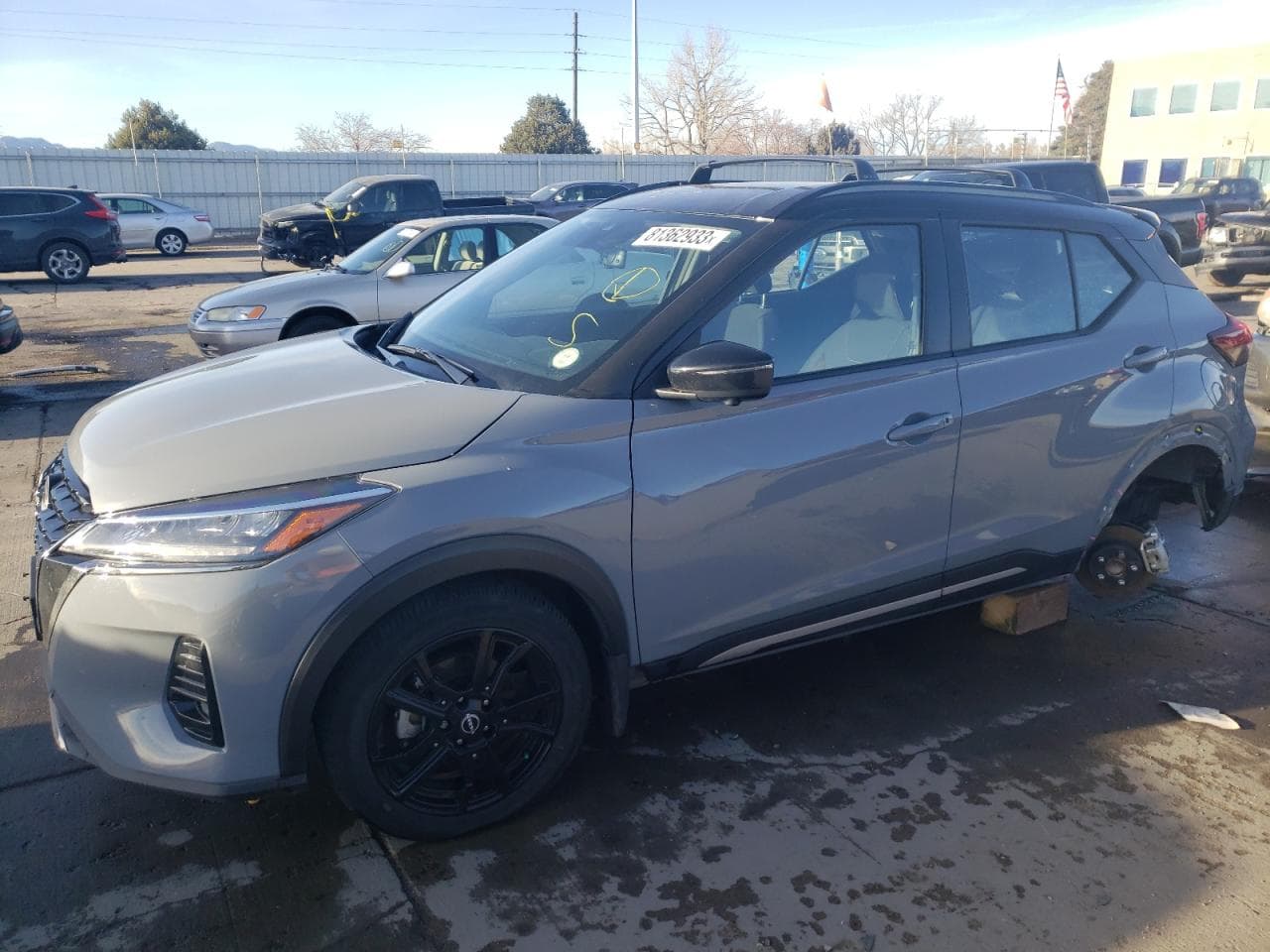 2022 Nissan Kicks Sr
